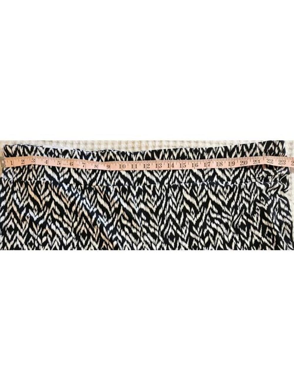 NWT 4X Plus Size 28W-30W Terra & Sky High Rise Fitted Leggings Herringbone Black - Picture 8 of 12